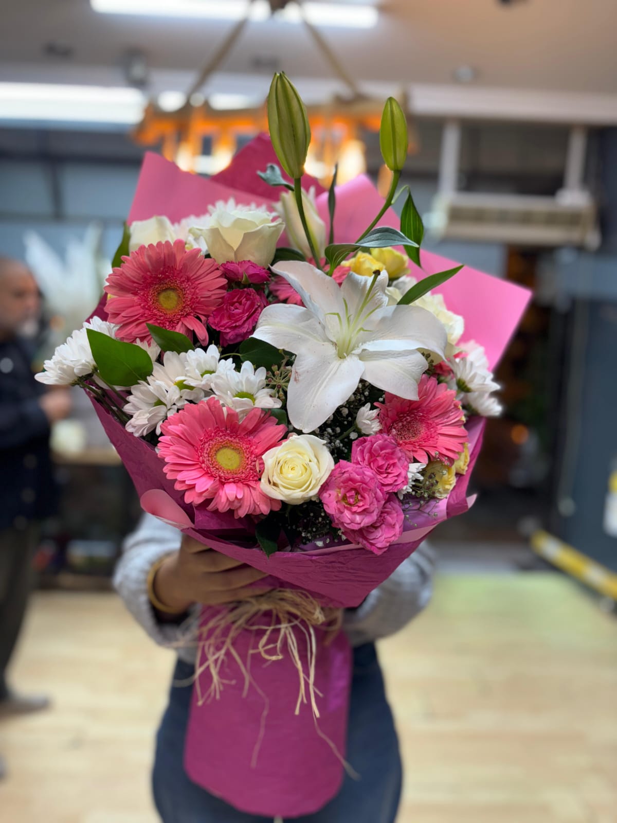 pembe-beyaz-karisik-renklerde-buket-31