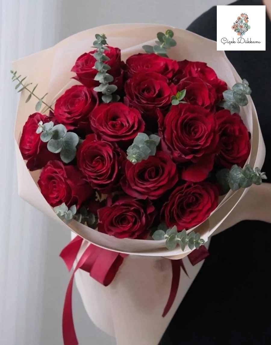 15-kirmizi-gul-buketi
