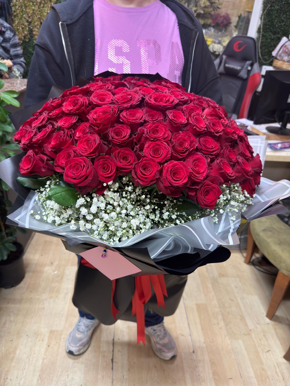 101-kirmizi-gul-buketi-11